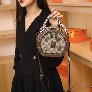 Fashion Retro Bear Badge Print Leather Handbags